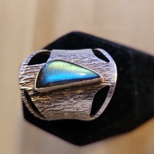 Sterling Silver and Labradorite Ring
